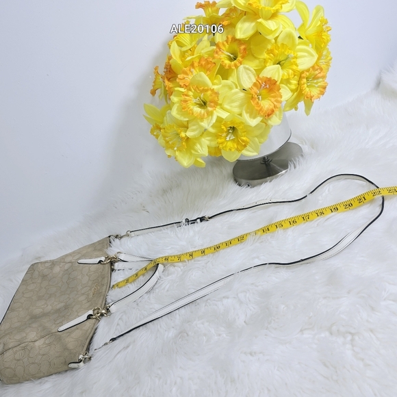 Coach Tan Crossbody Bag Versatile Design - Picture 7 of 14